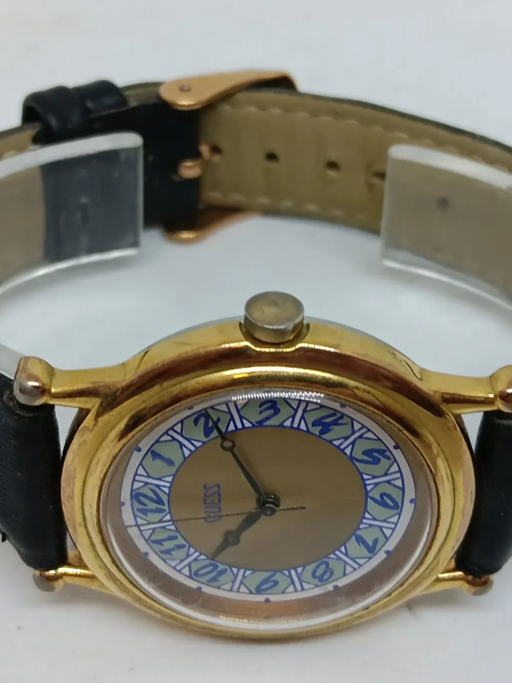 Guess pre owned